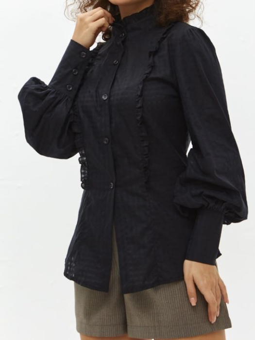 Блузка Esthetic Code Мэриэнн черный итальянский батист с рюшами